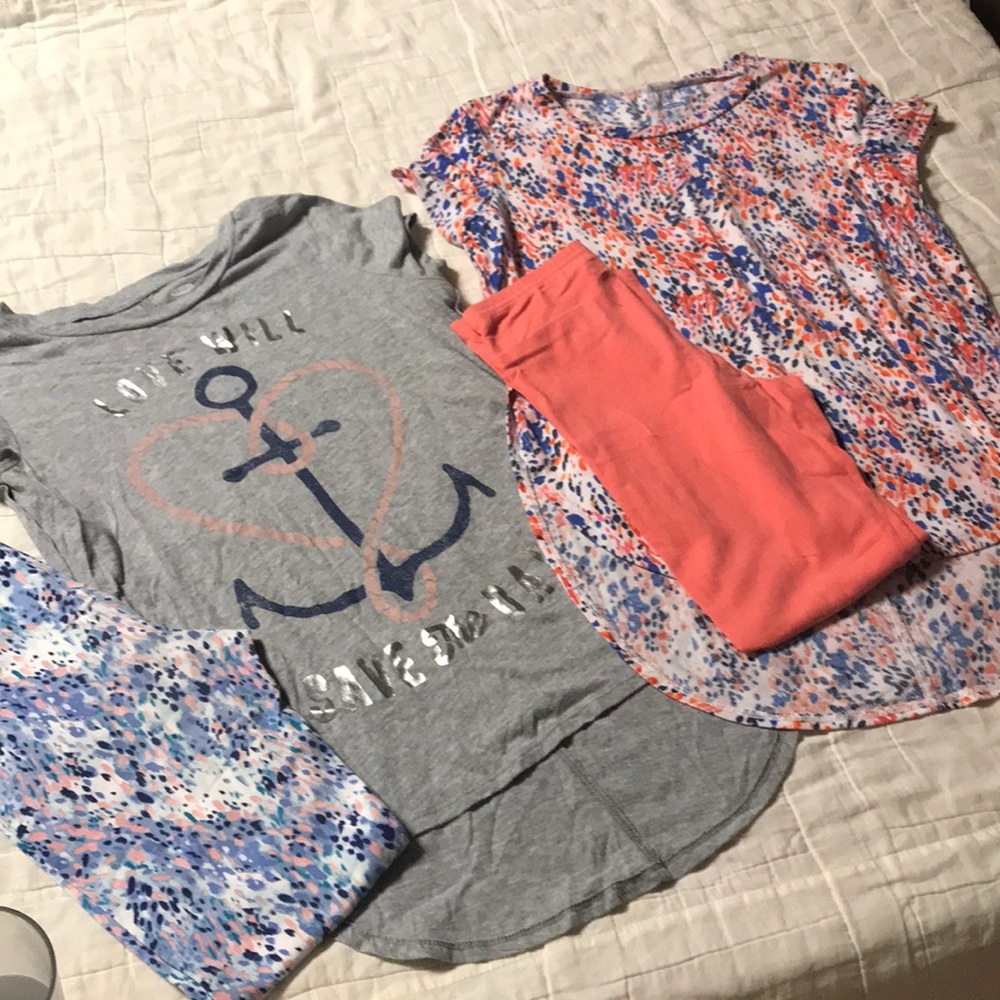 2 girls Old Navy outfits